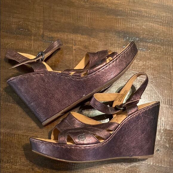 Born Women's Metallic Wedge Sandals Size 10 - Picture 1 of 8